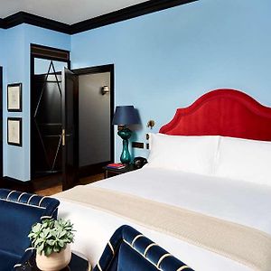 Camera adatta alle persone a mobilità ridotta deluxe con letto king size